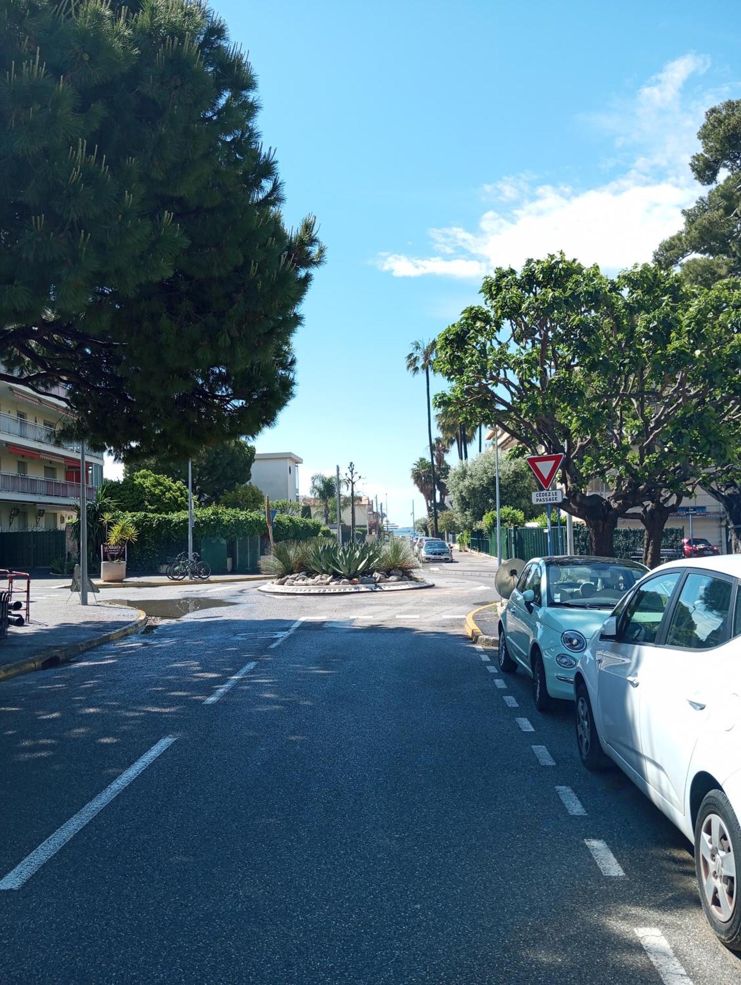 De 14m2 Dans Maison Cagnes-sur-Mer