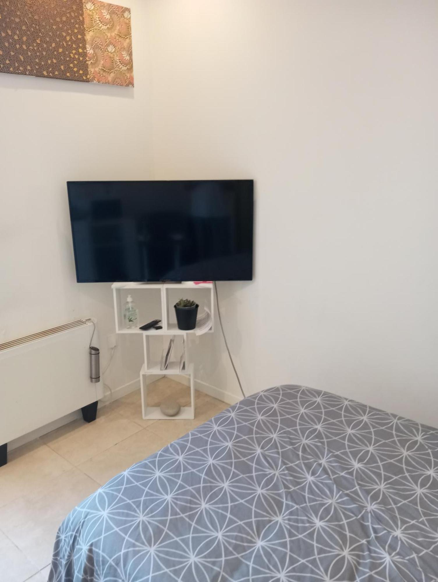 De 14m2 Dans Maison Cagnes-sur-Mer